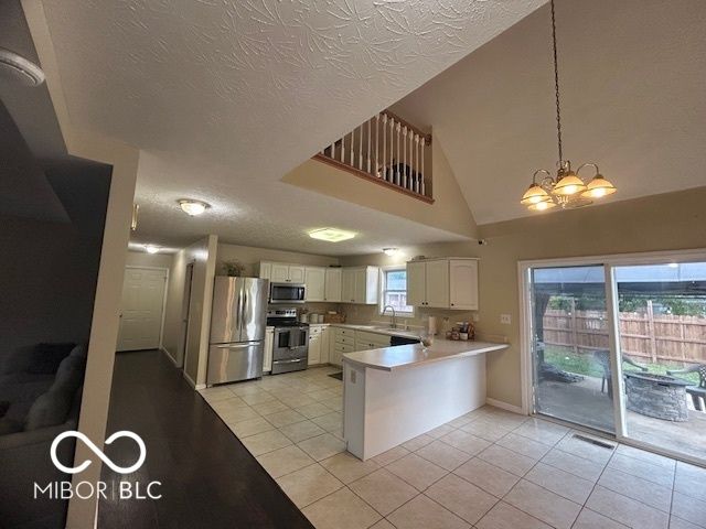 14201 W Katriene Drive, Daleville, IN 47334