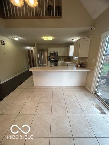 14201 W Katriene Drive, Daleville, IN 47334