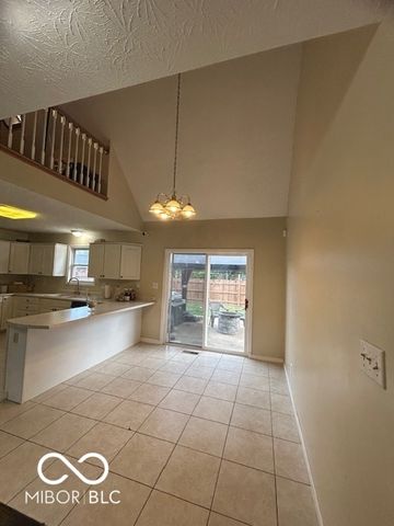 14201 W Katriene Drive, Daleville, IN 47334