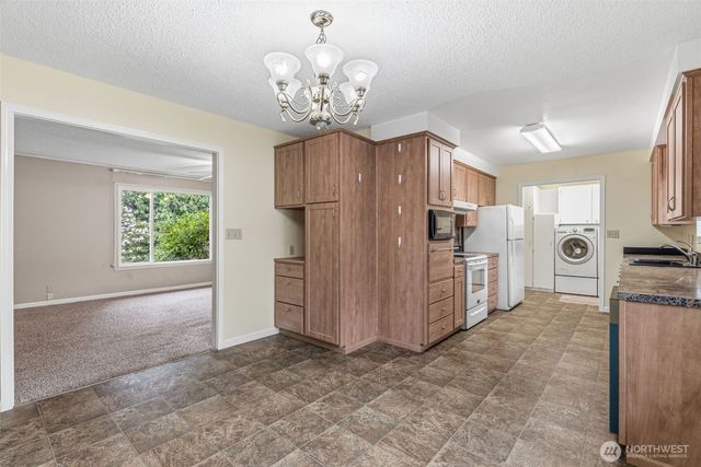 1935 Westside Highway, Kelso, WA 98626