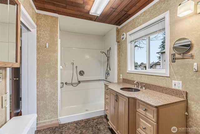 1935 Westside Highway, Kelso, WA 98626