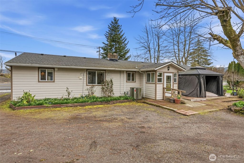 1935 Westside Highway, Kelso, WA 98626