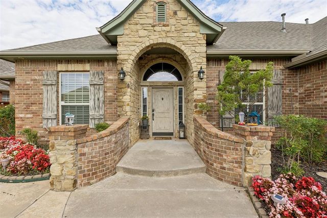 3004 Skye Ridge Drive, Norman, OK 73069