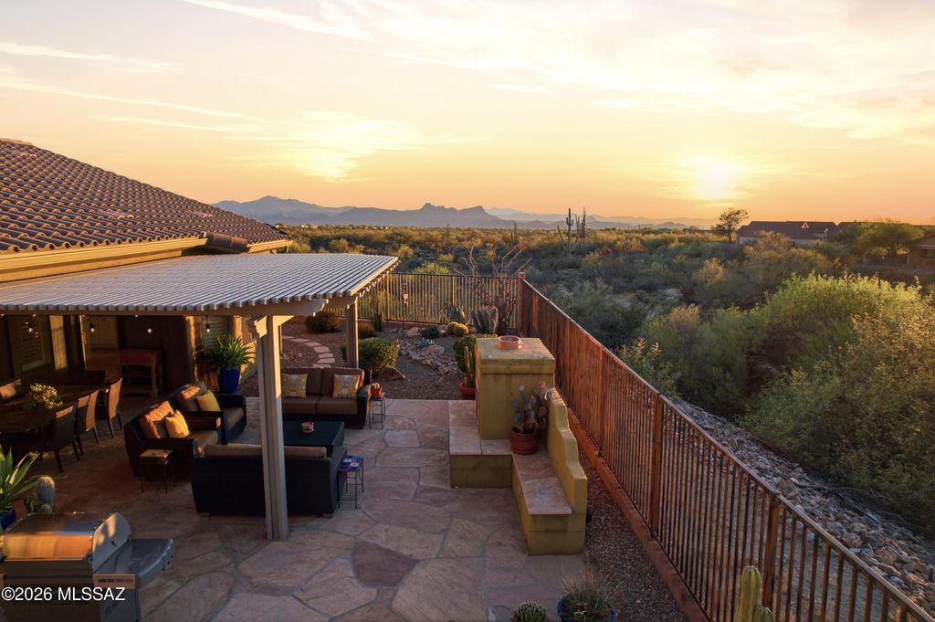 12829 N Cactus Terrace Place, Marana, AZ 85658