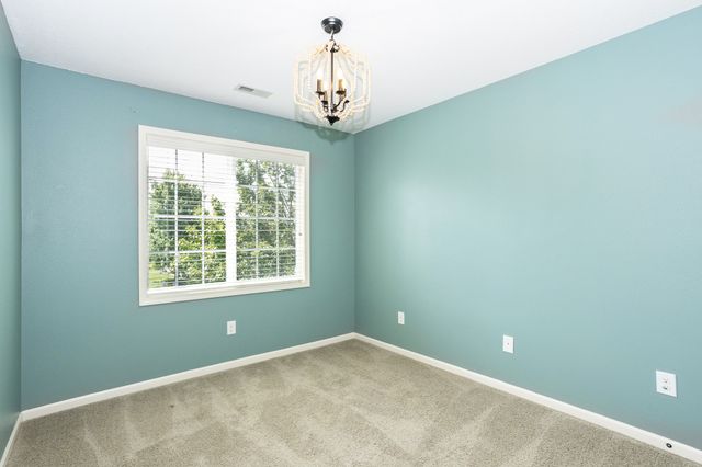 645 SE Pleasant View Drive, Waukee, IA 50263