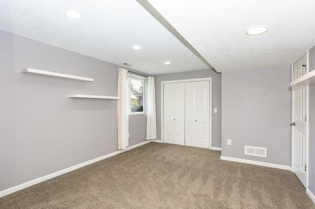 645 SE Pleasant View Drive, Waukee, IA 50263