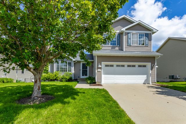 645 SE Pleasant View Drive, Waukee, IA 50263