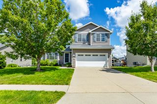 645 SE Pleasant View Drive, Waukee, IA 50263