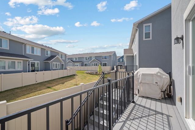 3326 E CALEDONIA AVE, Eagle Mountain, UT 84005