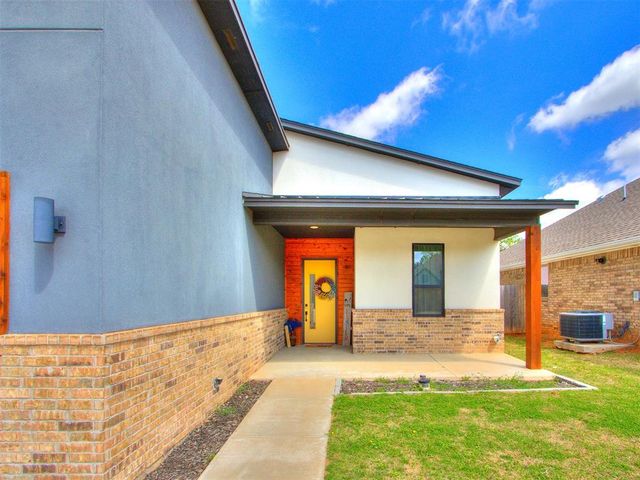 741 E Barajas Terrace, Mustang, OK 73064