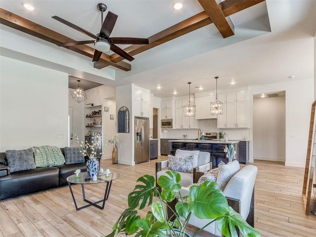 741 E Barajas Terrace, Mustang, OK 73064