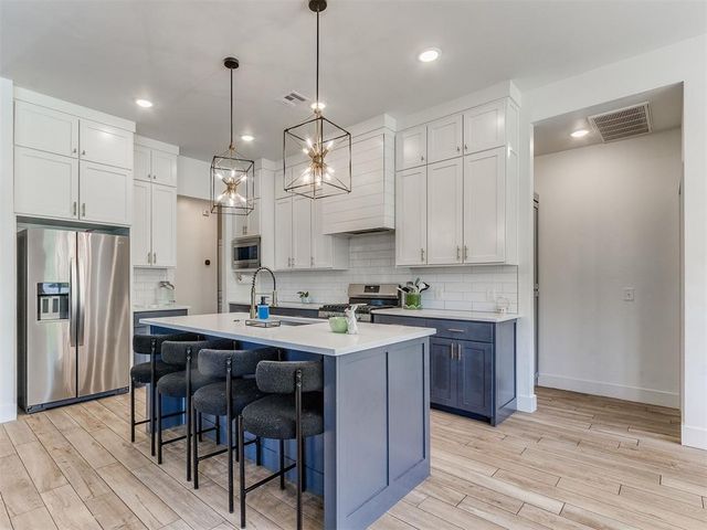 741 E Barajas Terrace, Mustang, OK 73064