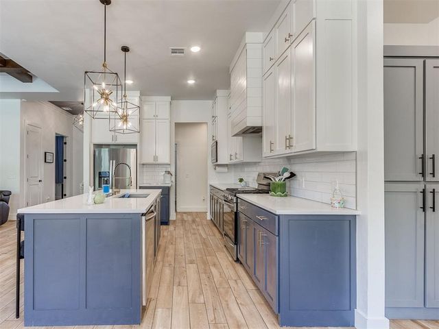 741 E Barajas Terrace, Mustang, OK 73064