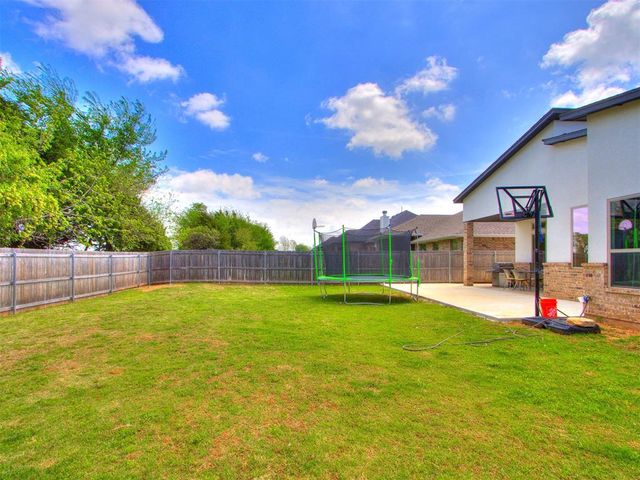 741 E Barajas Terrace, Mustang, OK 73064
