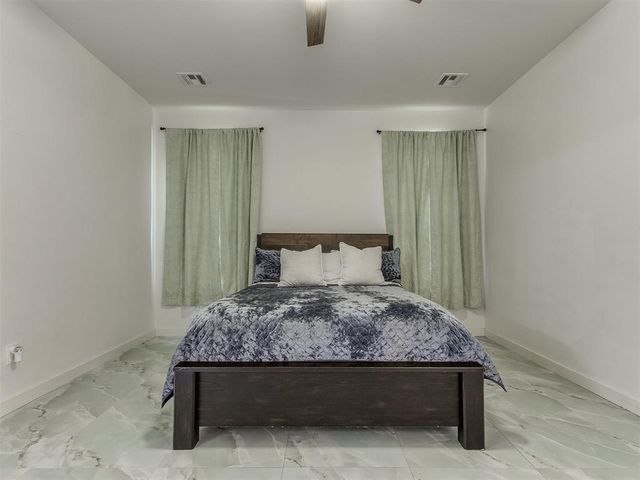 741 E Barajas Terrace, Mustang, OK 73064