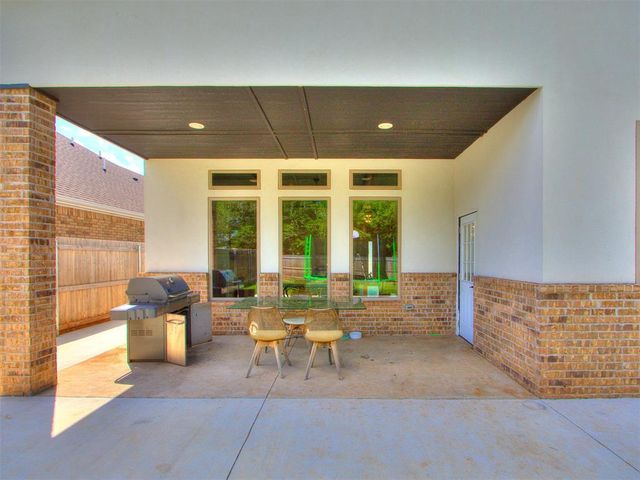 741 E Barajas Terrace, Mustang, OK 73064