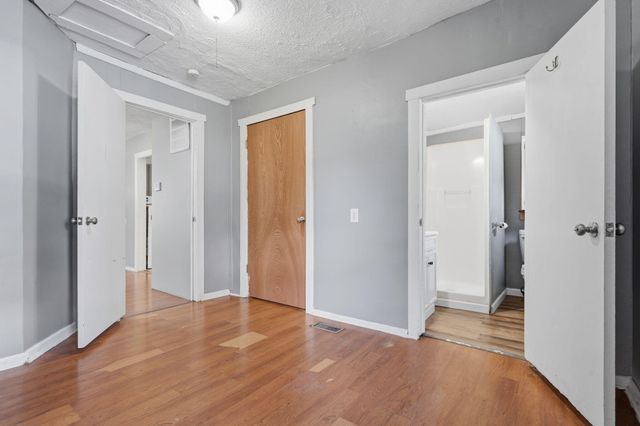 921 W Chicago Street, Springfield, MO 65803