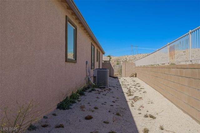 2039 Port Royal Drive, Laughlin, NV 89029
