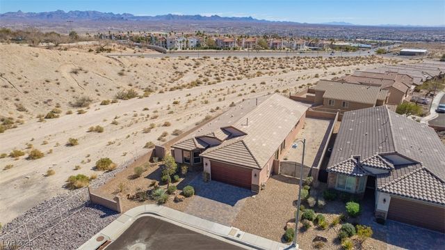 2039 Port Royal Drive, Laughlin, NV 89029