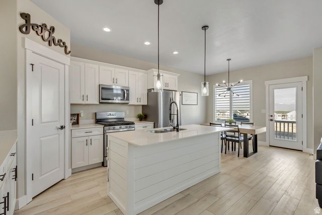 4284 W HEMSLEY LN, Herriman, UT 84096