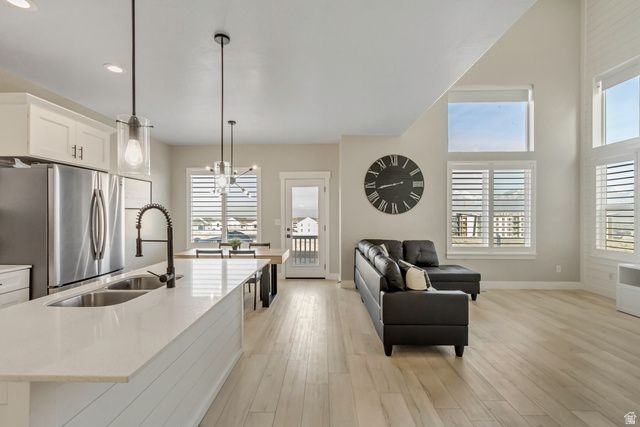 4284 W HEMSLEY LN, Herriman, UT 84096