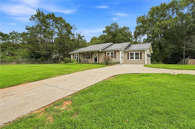 1015 Erwin Hill Church Road SE, Calhoun, GA 30701