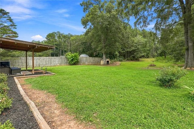 1015 Erwin Hill Church Road SE, Calhoun, GA 30701