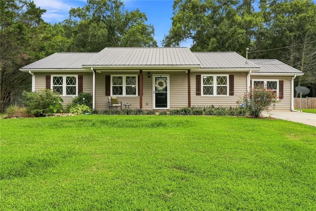 1015 Erwin Hill Church Road SE, Calhoun, GA 30701
