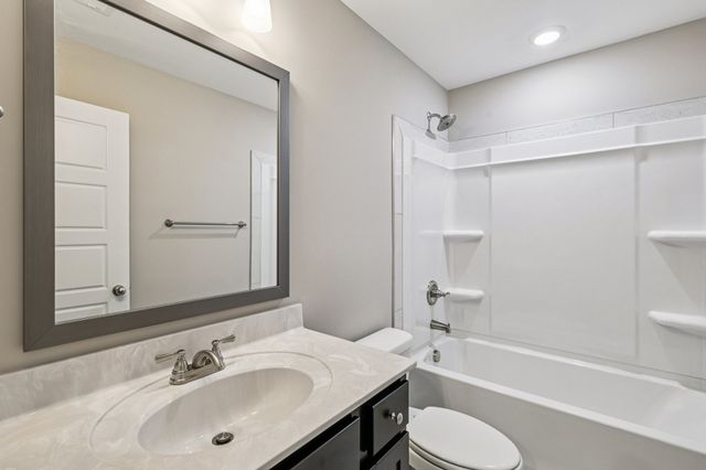 648 Avondale Road, Oak Grove, KY 42262