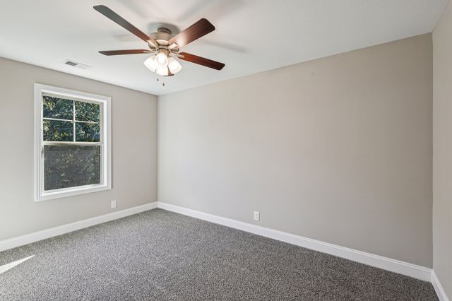 648 Avondale Road, Oak Grove, KY 42262