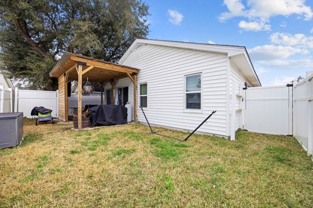 134 Coachman Ln., Surfside Beach, SC 29575