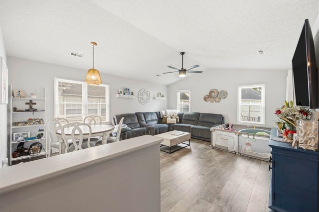 134 Coachman Ln., Surfside Beach, SC 29575