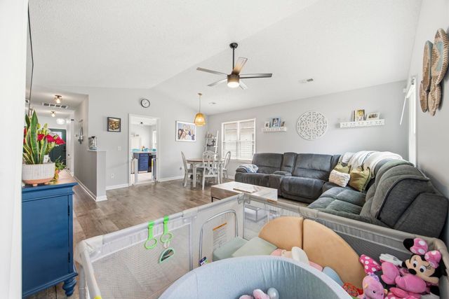 134 Coachman Ln., Surfside Beach, SC 29575