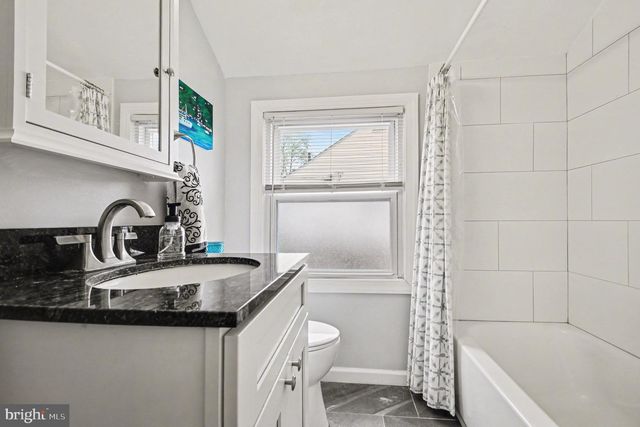 916 E GOWEN AVE, Philadelphia, PA 19150