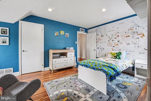 916 E GOWEN AVE, Philadelphia, PA 19150