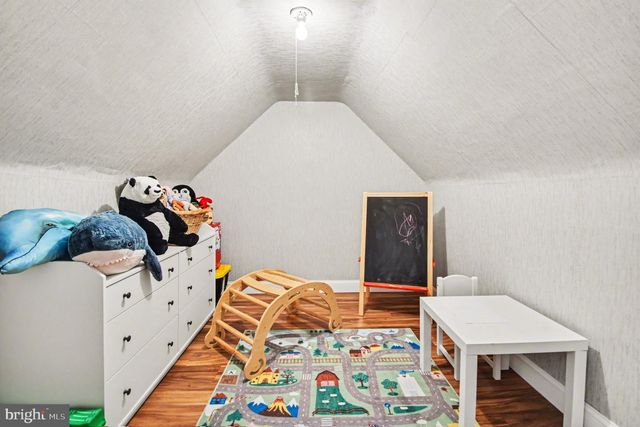 916 E GOWEN AVE, Philadelphia, PA 19150