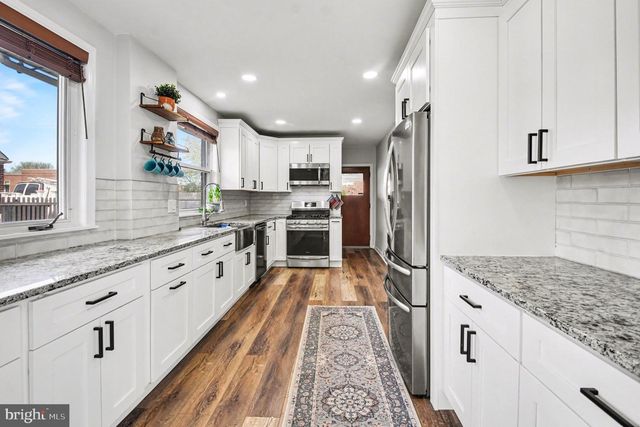 916 E GOWEN AVE, Philadelphia, PA 19150