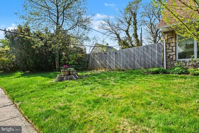 916 E GOWEN AVE, Philadelphia, PA 19150