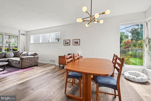 916 E GOWEN AVE, Philadelphia, PA 19150