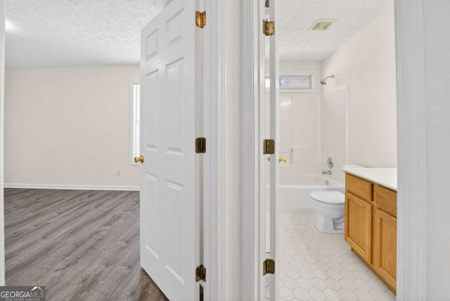 388 Weatherstone Place, Woodstock, GA 30188