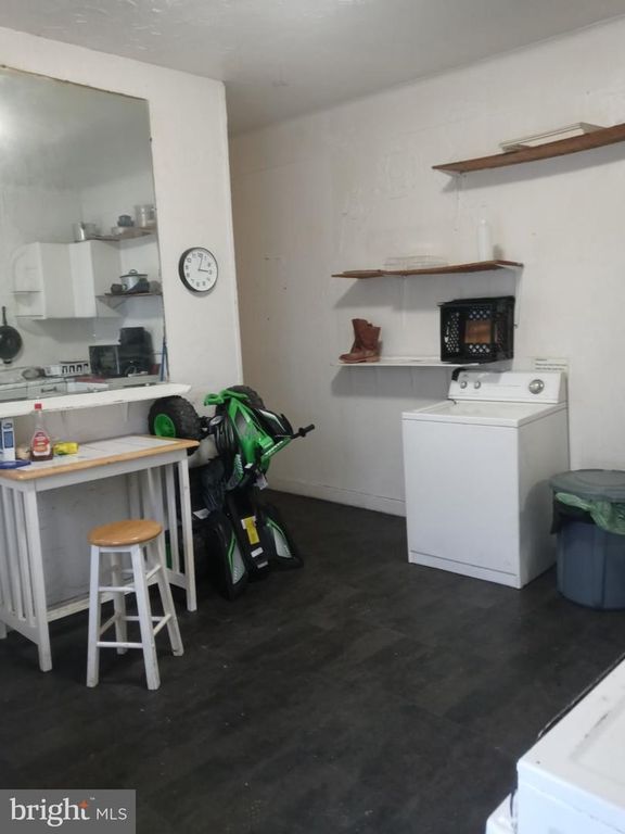 301 N CALHOUN ST, Baltimore, MD 21223