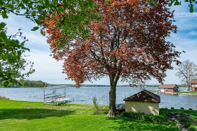 2717 Ridley ROAD, Hartland, WI 53029
