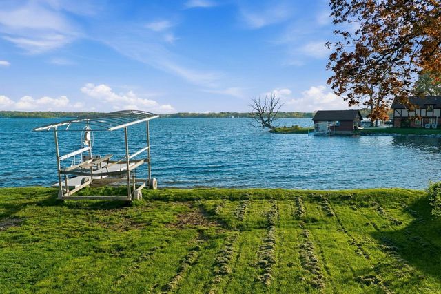 2717 Ridley ROAD, Hartland, WI 53029