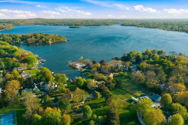 2717 Ridley ROAD, Hartland, WI 53029