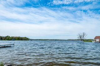2717 Ridley ROAD, Hartland, WI 53029