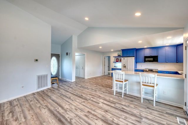 2112 J V Ledford Road, Young Harris, GA 30582