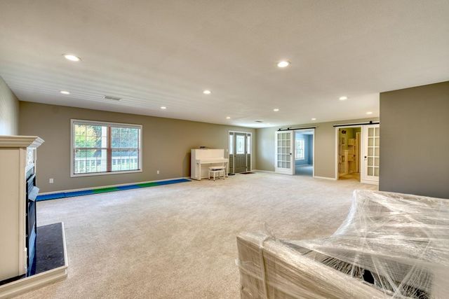2112 J V Ledford Road, Young Harris, GA 30582