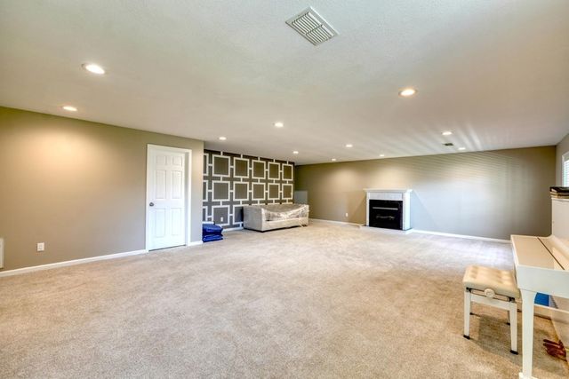 2112 J V Ledford Road, Young Harris, GA 30582