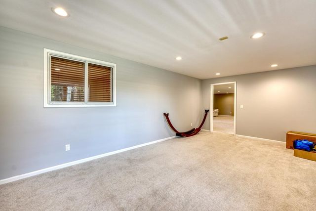 2112 J V Ledford Road, Young Harris, GA 30582