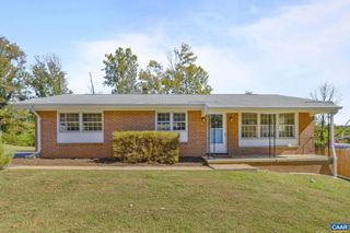 2208 DOMINION DR, Charlottesville, VA 22901